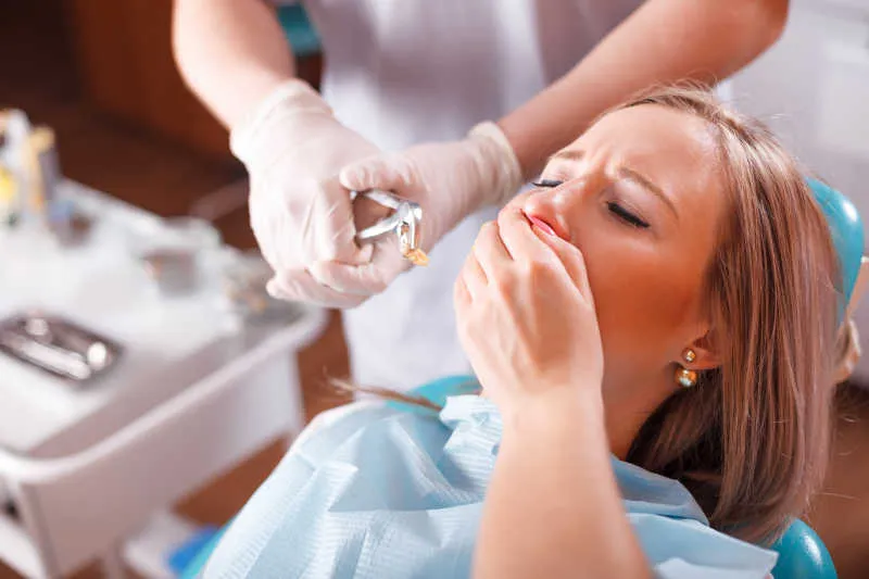 Thailand Tooth Extraction Care With Safe and Effective Techniques