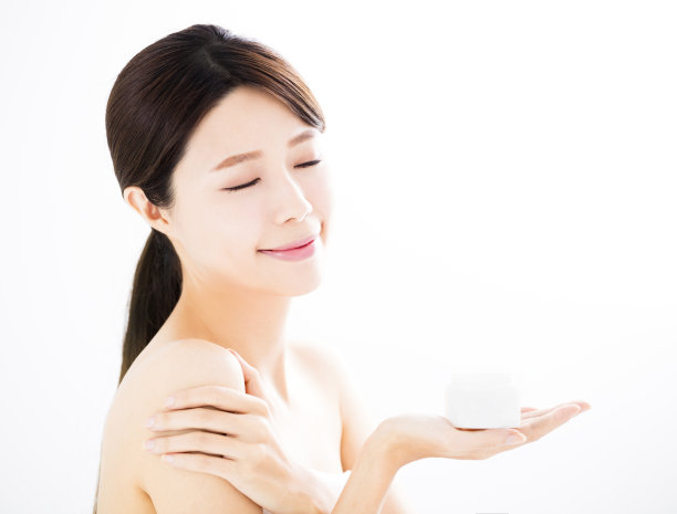 Global Adventures: Seeking Beauty through Travel for Cosmetic Procedures