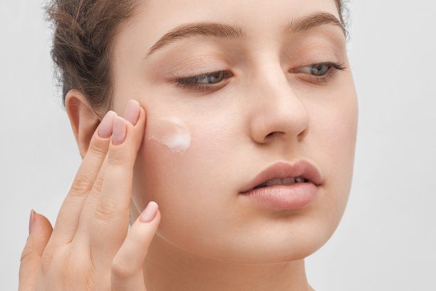 The Rising Trend of Traveling Abroad for Cosmetic Procedures