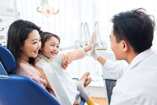 Exploring the Benefits and Experiences of Dental Implantation in Vietnam for a Smile Transformation