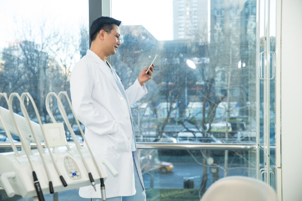 Exploring the Benefits of Traveling to Vietnam for Affordable and High-Quality Dental Implantation Solutions