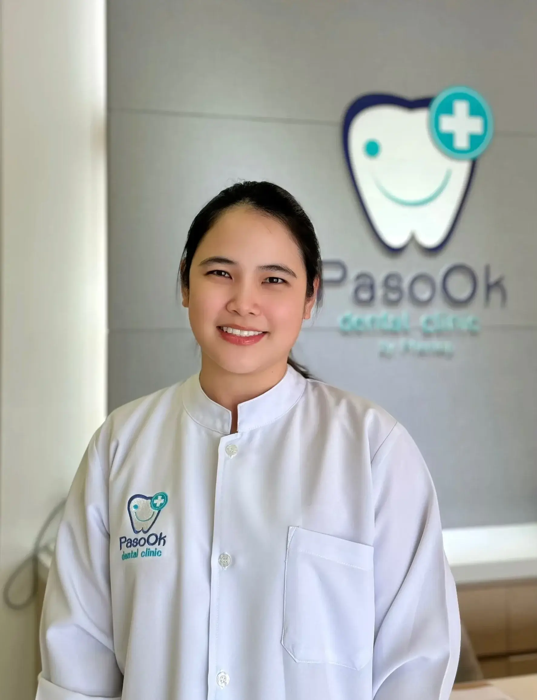 医生Dr. Thananan Noitung