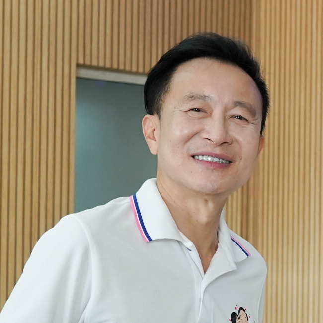 dentist in Thailand,professional dentist in Thailand,Thailand dental clinic dentist,dental check-up and cleaning Thailand