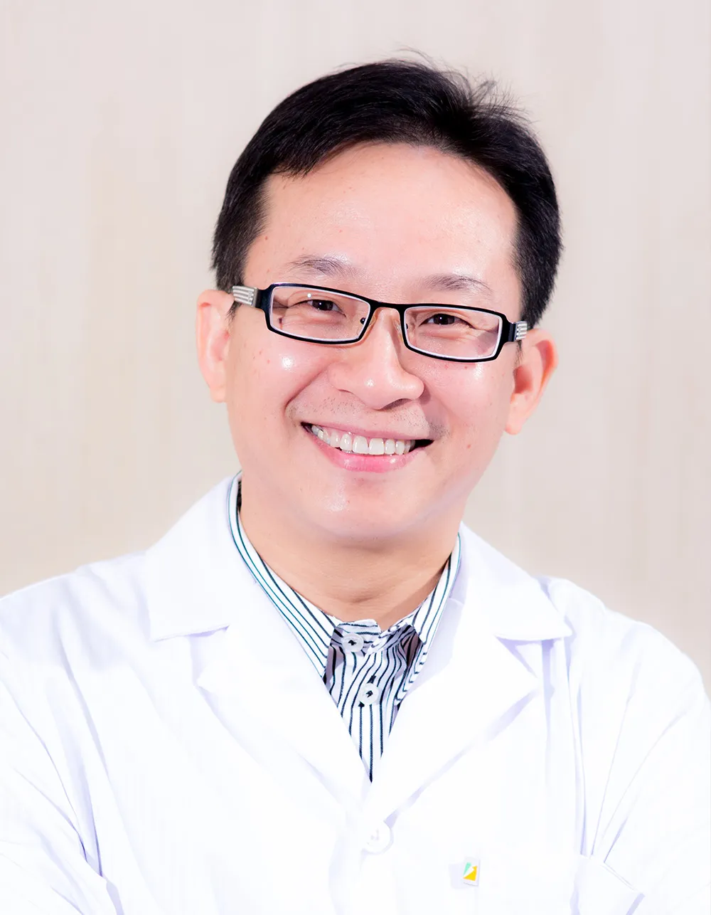 dentist in Thailand,professional dentist in Thailand,Thailand dental clinic dentist,dental check-up and cleaning Thailand