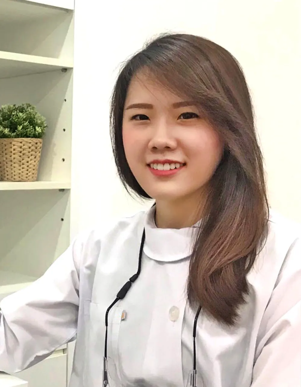 dentist in Thailand,professional dentist in Thailand,Thailand dental clinic dentist,dental check-up and cleaning Thailand