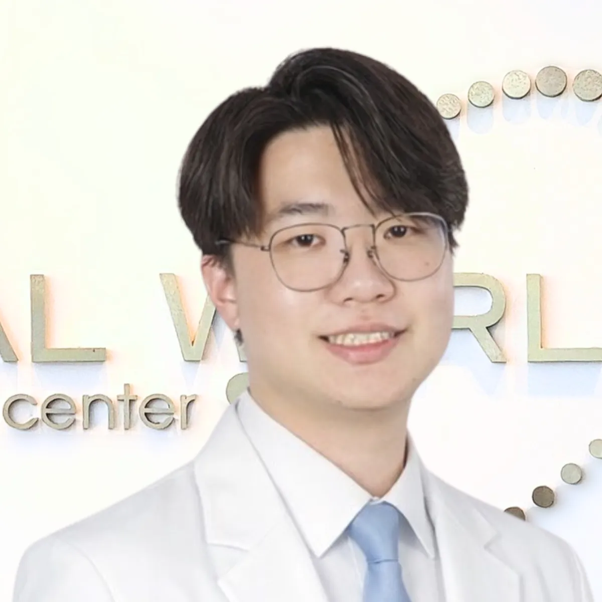 dentist in Thailand,professional dentist in Thailand,Thailand dental clinic dentist,dental check-up and cleaning Thailand
